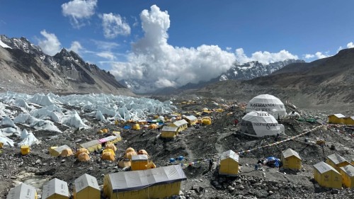 LA RÉGION DU MAKALU